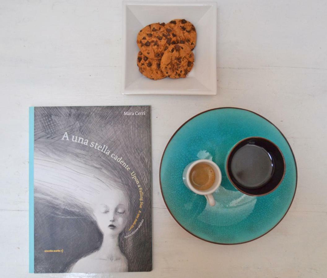 Bed And Book Giusino Bed and Breakfast Palermo Buitenkant foto