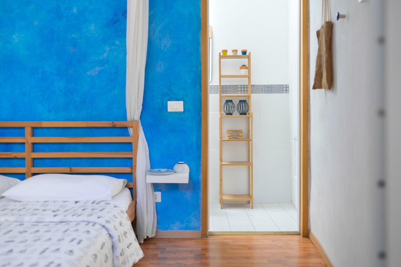 Bed And Book Giusino Bed and Breakfast Palermo Buitenkant foto